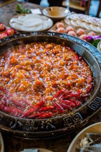 火鍋底料生產(chǎn)廠家，不同火鍋不同的鍋