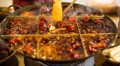  重慶火鍋底料食品廠，很好的配菜，讓你彰顯男人風(fēng)范