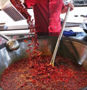 重慶火鍋底料食品廠，好的配菜，讓你彰顯男人風(fēng)范