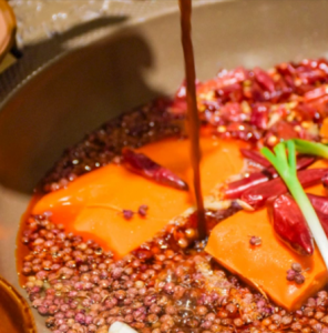 選火鍋底料配送，服務(wù)標(biāo)準(zhǔn)咋把握？