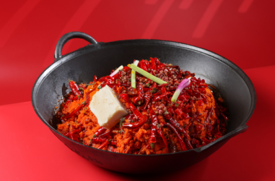 探尋火鍋店紅油的獨(dú)門秘訣，它的價(jià)格為何與眾不同？