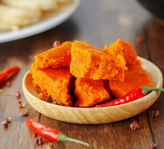 如何挑選最佳重慶火鍋底料？正宗風(fēng)味鑒別秘籍大公開！