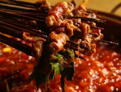 揭秘重慶串串香底料批發(fā)廠家：核心優(yōu)勢究竟何在？